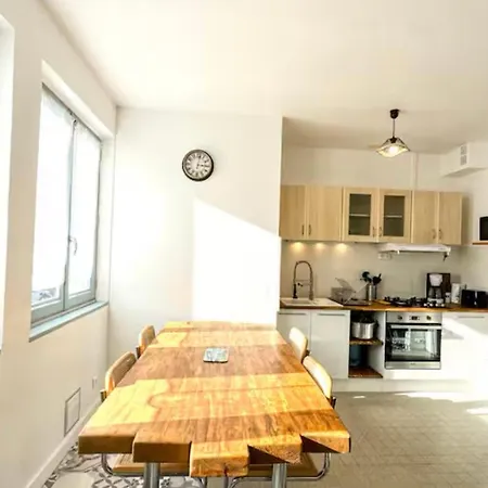 Holiday home Maison Centre-ville, Animaux Admis - 4 Pers. - Fr-1-541-202 *