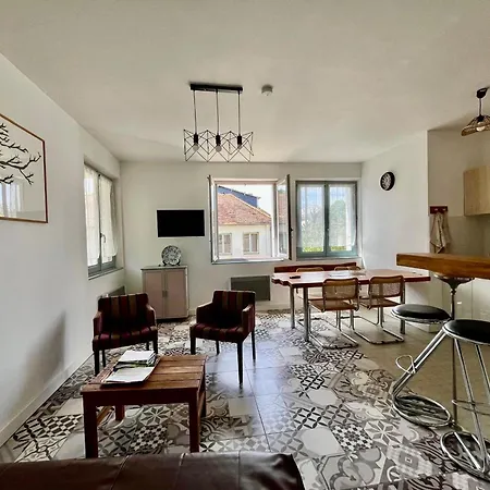 Maison Centre-ville, Animaux Admis - 4 Pers. - Fr-1-541-202 Holiday home La Roche-Posay