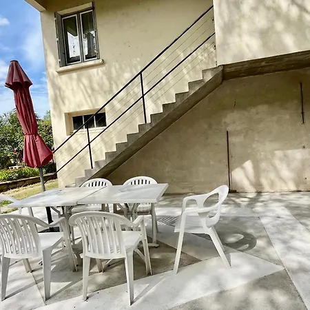 Holiday home Maison Centre-ville, Animaux Admis - 4 Pers. - Fr-1-541-202 La Roche-Posay