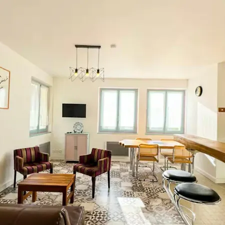 Maison Centre-ville, Animaux Admis - 4 Pers. - Fr-1-541-202 Holiday home La Roche-Posay